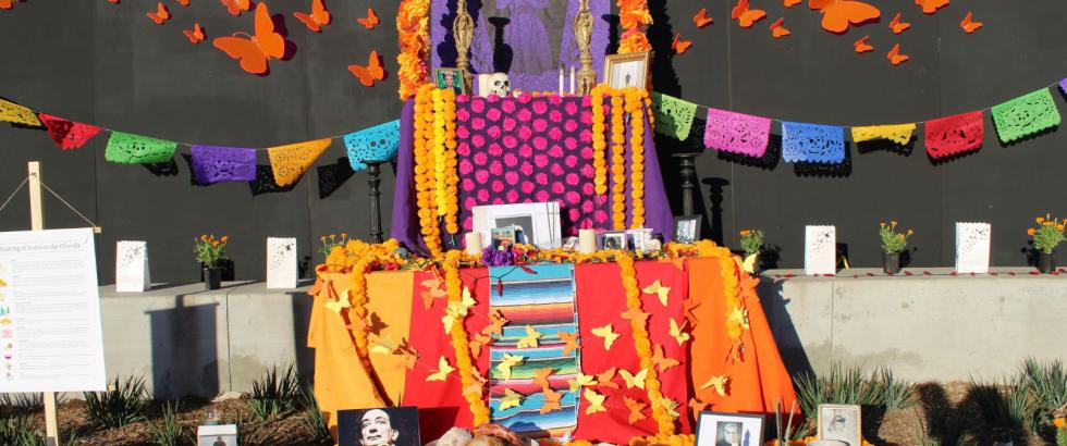 Altar at dia de los muertos event